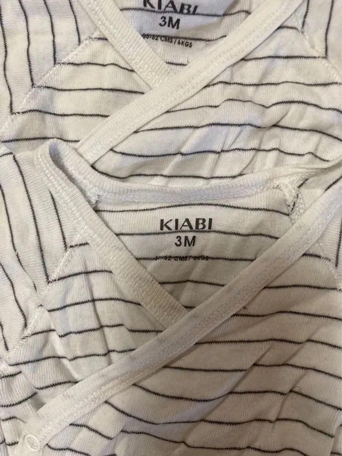 Lot 2 bodies croisés rayés – KIABI – 3 mois - photo numéro 2