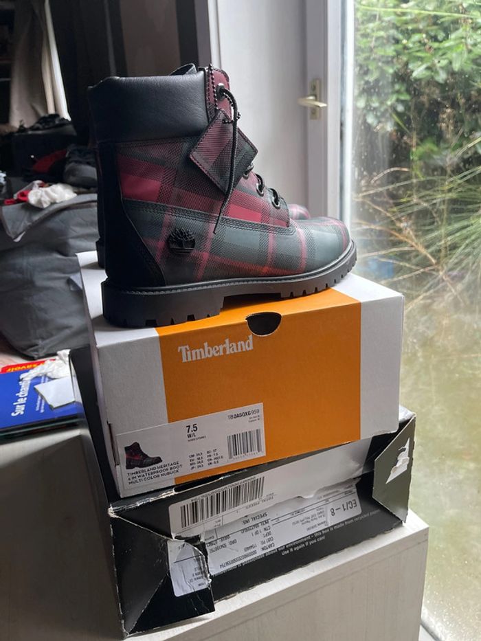 Superbe bottines Timberland neuves pointure 38.5 - photo numéro 5