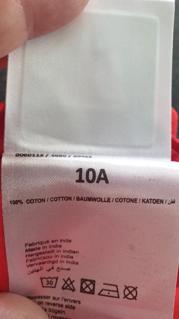 Tee-shirt rouge Minnie 10 ans - photo numéro 3