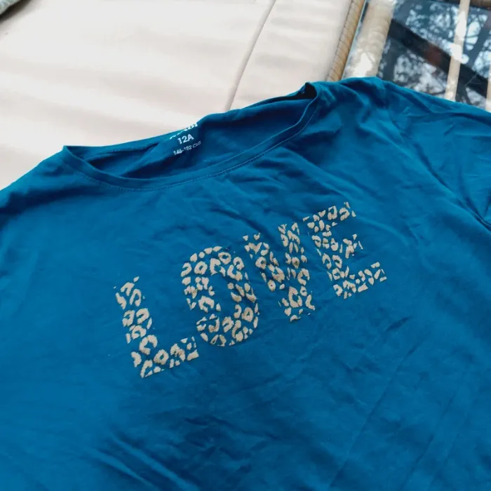 Tee-shirt Love - photo numéro 2