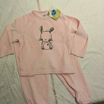 pyjama neuf deux pièces Mot d'enfant 2 ans réf 656 A1