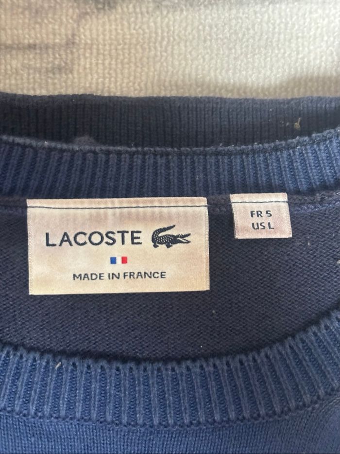 Pull Lacoste en maille bleu marine motif mosaïque taille L - photo numéro 4