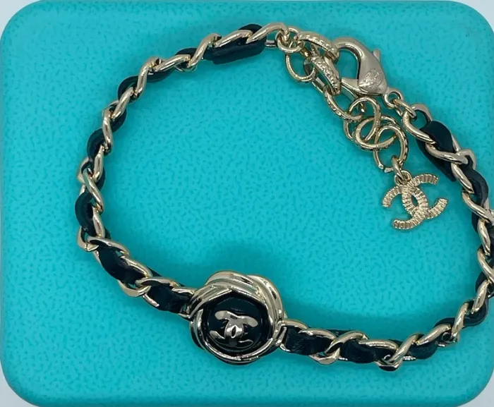 Bracelet doré entrelacé - photo numéro 7