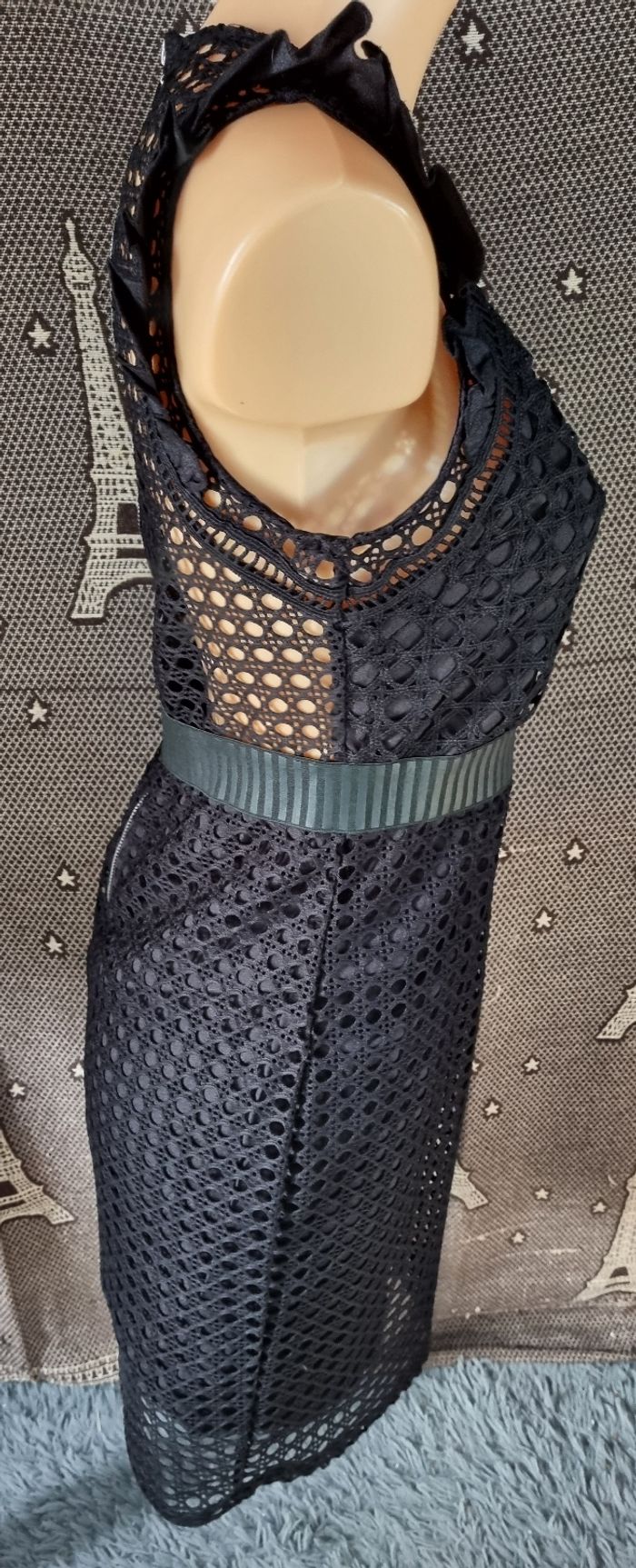 Robe noir ajouré taille M (In Vogue) neuve - photo numéro 4