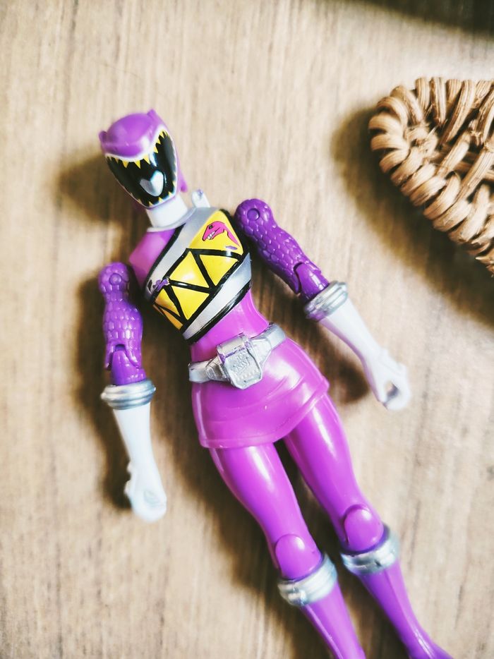 🙅 Power rangers dino charge figurine ranger violet marque Bandai - photo numéro 2