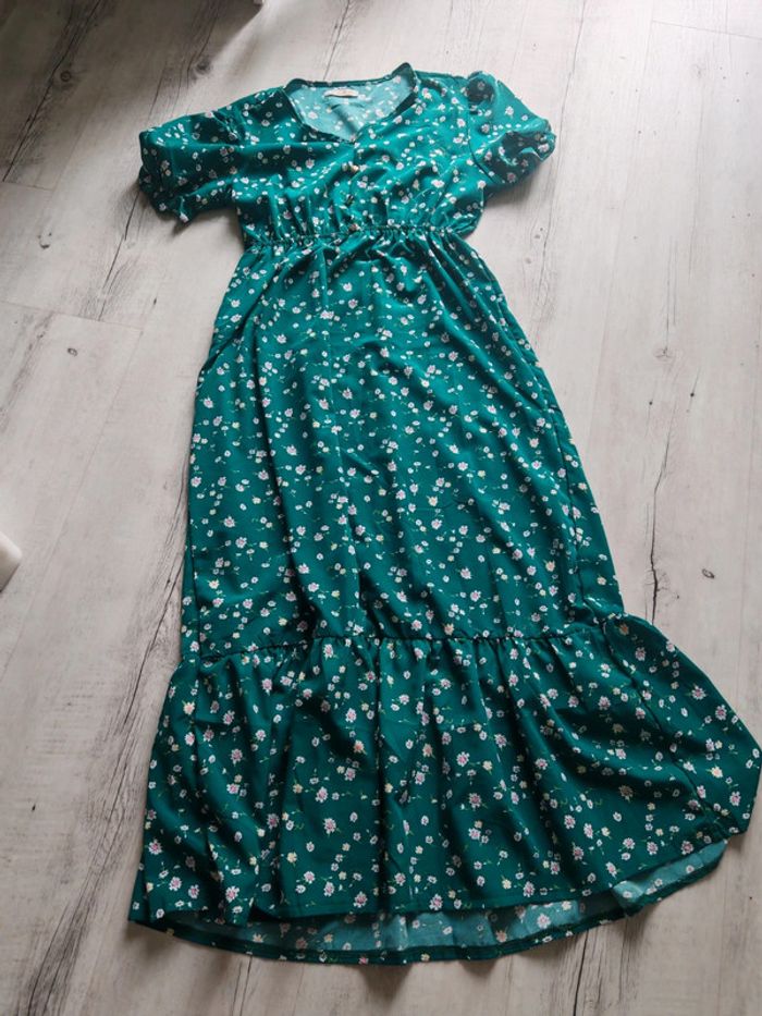 Robe verte - photo numéro 2