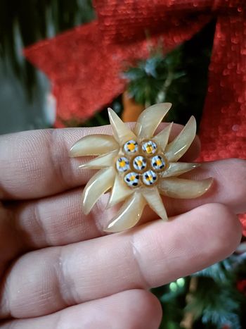 Broche edelweiss vintage porte bonheur