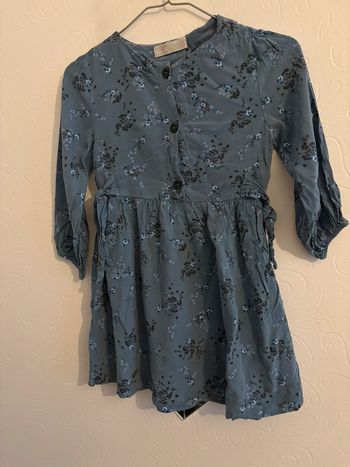 Robe fleurie Zara 8 ans