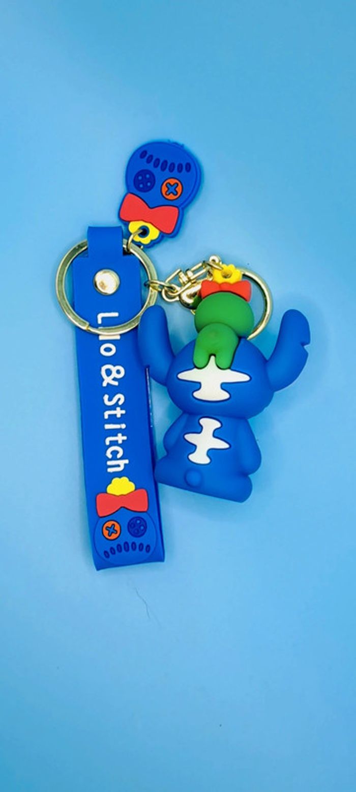 Porte-clés Stitch Disney • Lilo & Stitch • PVC Ultra-Résistant • Idée Cadeau Fan 🚀 - photo numéro 3