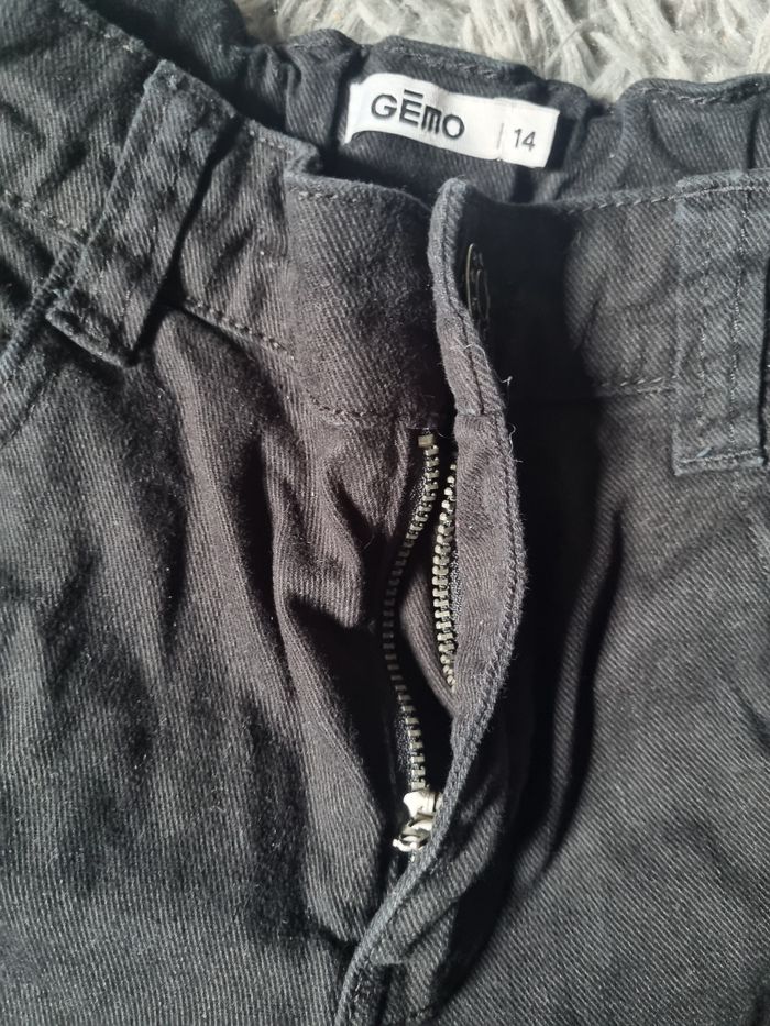 Bermuda en jean noir 14ans comme neuf - photo numéro 2