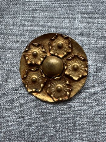Broche