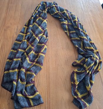 🧣 Foulard / écharpe à motifs graphiques 🧣