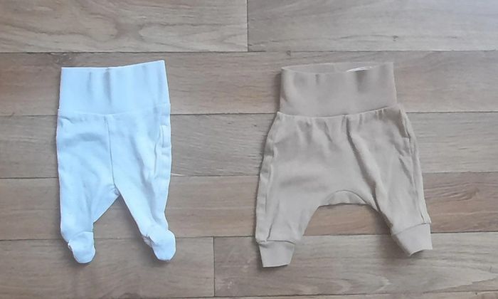 2 bas gros élastique 0/1 mois