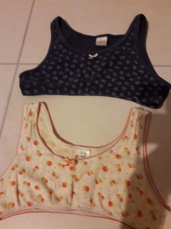 Lot 2 brassières