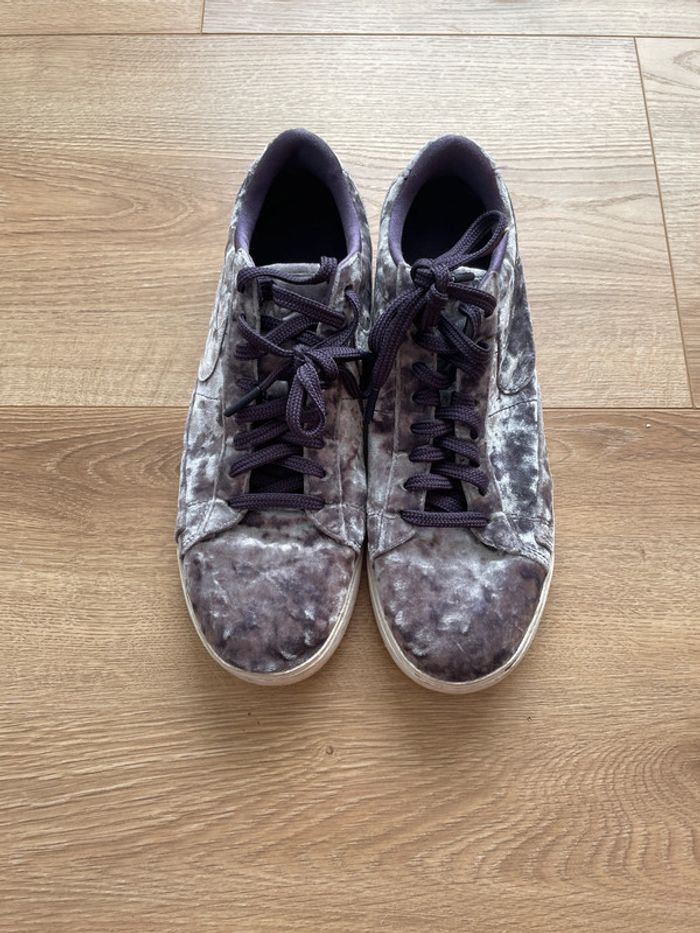 Baskets Nike velours violet 42 - photo numéro 2