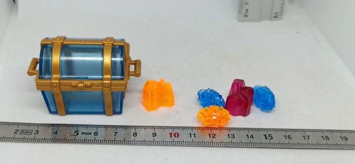 Coffre bleu transparent avec joyaux playmobil - photo numéro 5