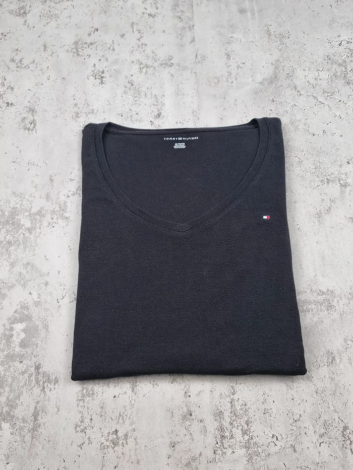 T-shirt col V Tommy Hilfiger noir – Taille XL Femme - photo numéro 2