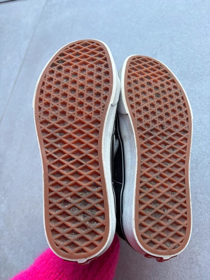 Vans noires - photo numéro 3