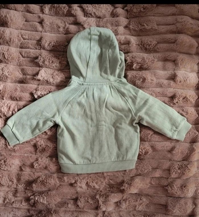 Ensemble Stitch t-shirt manches longues
pantalon et veste - Taille 9 mois - photo numéro 3