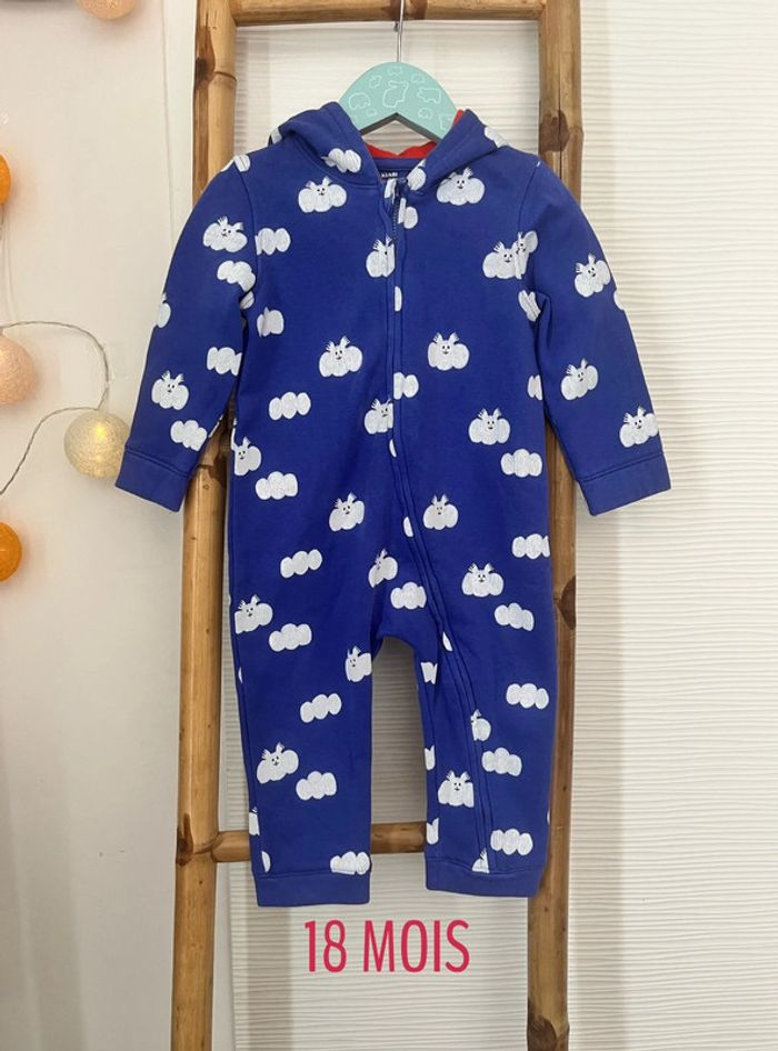 Combinaison à capuche taille 18 mois