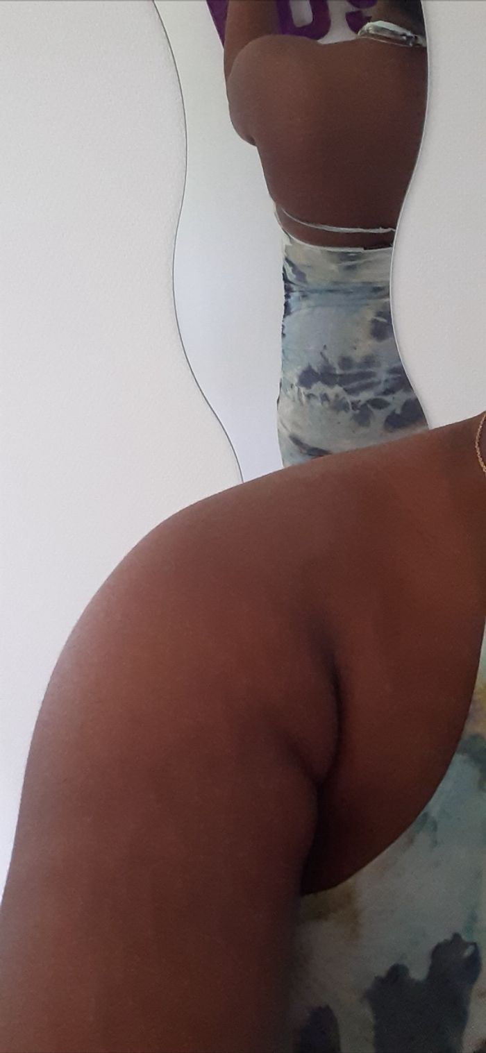 Robe dos nu prés du corps Zara - photo numéro 3