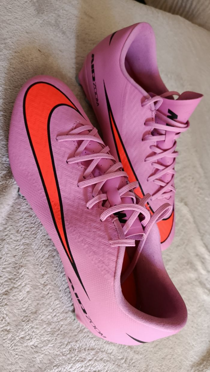 Chaussure de foot nike - photo numéro 2