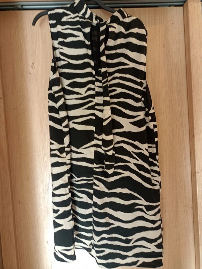 Robe H&M taille XL neuve avec étiquette - photo numéro 3