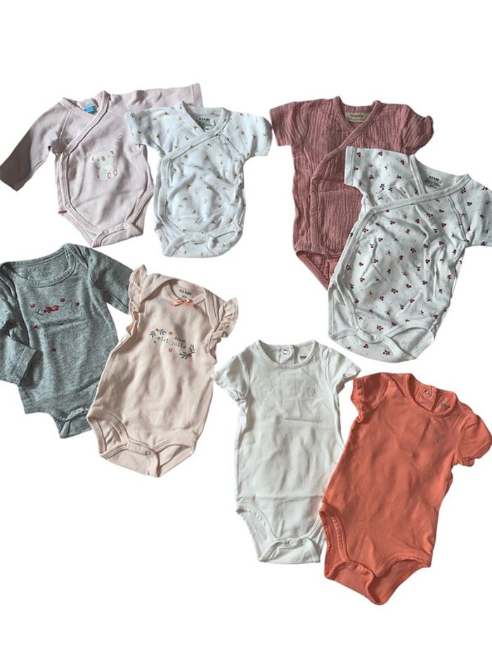 Lot de 8 bodies fille 0/3/6 mois - photo numéro 2