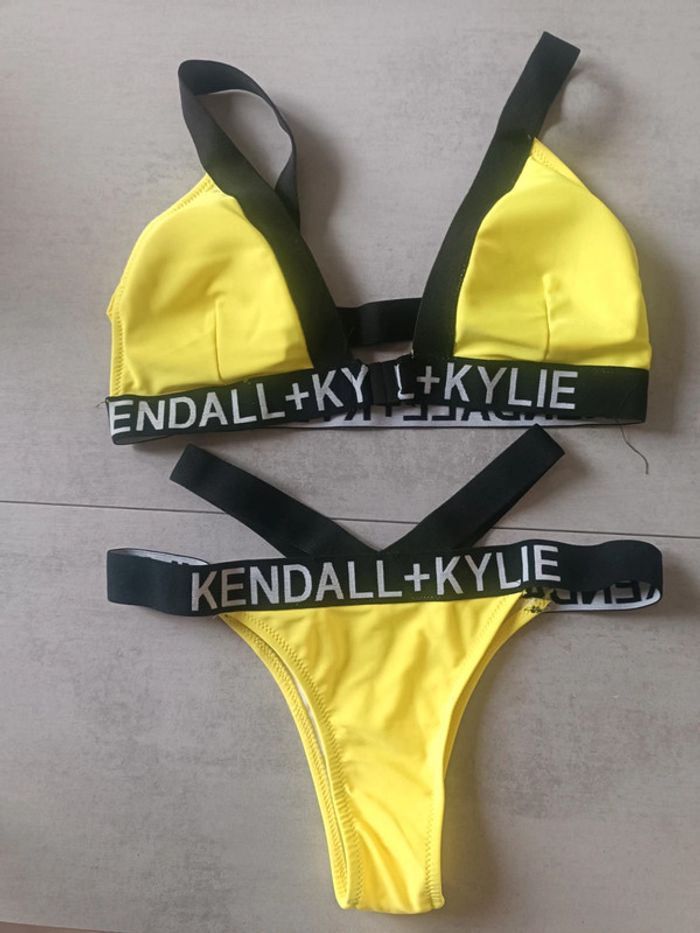 Maillot de bain 2 pièces taille L