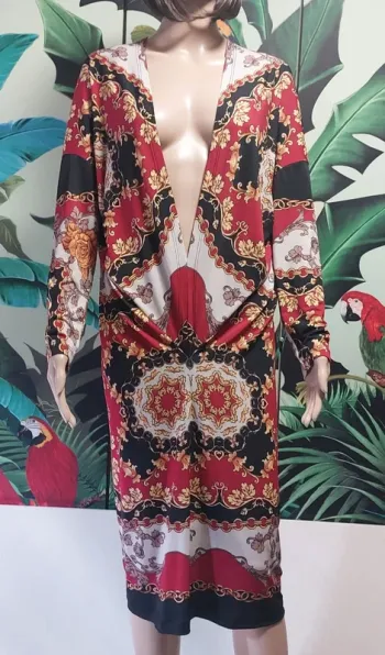 Robe décolleté plongeant