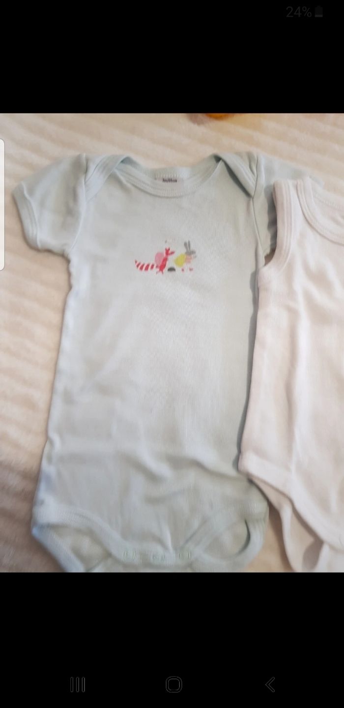 Lot de 2 bodies bébé taille 3 mois - photo numéro 3