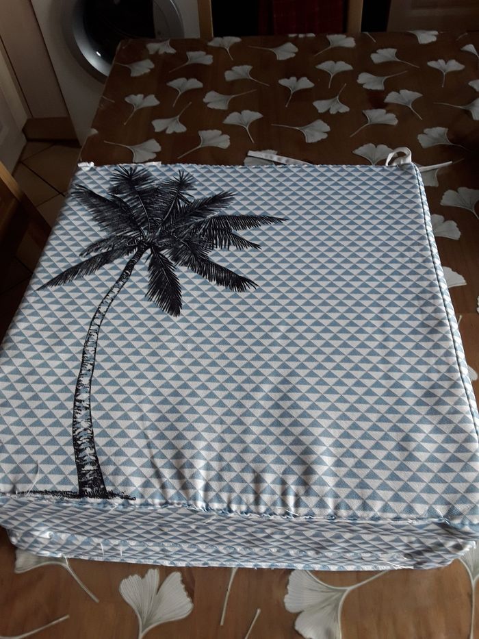 Lot de 3 coussins de chaise Neuf