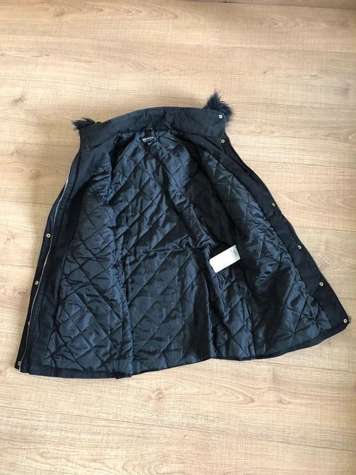 Parka noire et bordeaux avec capuche Morgan taille 40 TBE - photo numéro 16