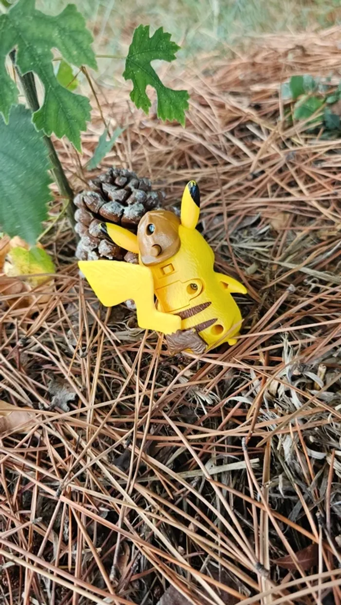 Super figurine Pokemon Nintendo pikachu détective - photo numéro 3