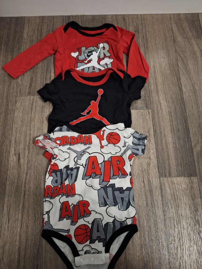 Lot vetements 9 mois - photo numéro 4