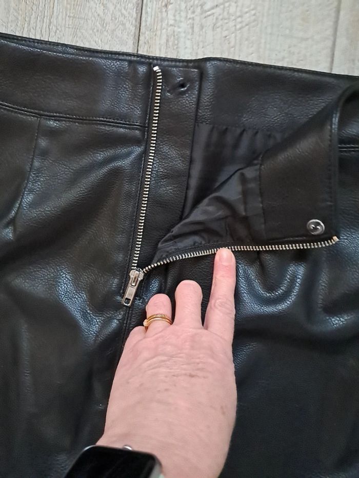 Mini jupe effet cuir - photo numéro 5