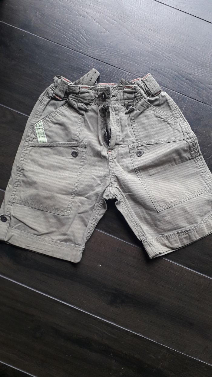 Short bermuda