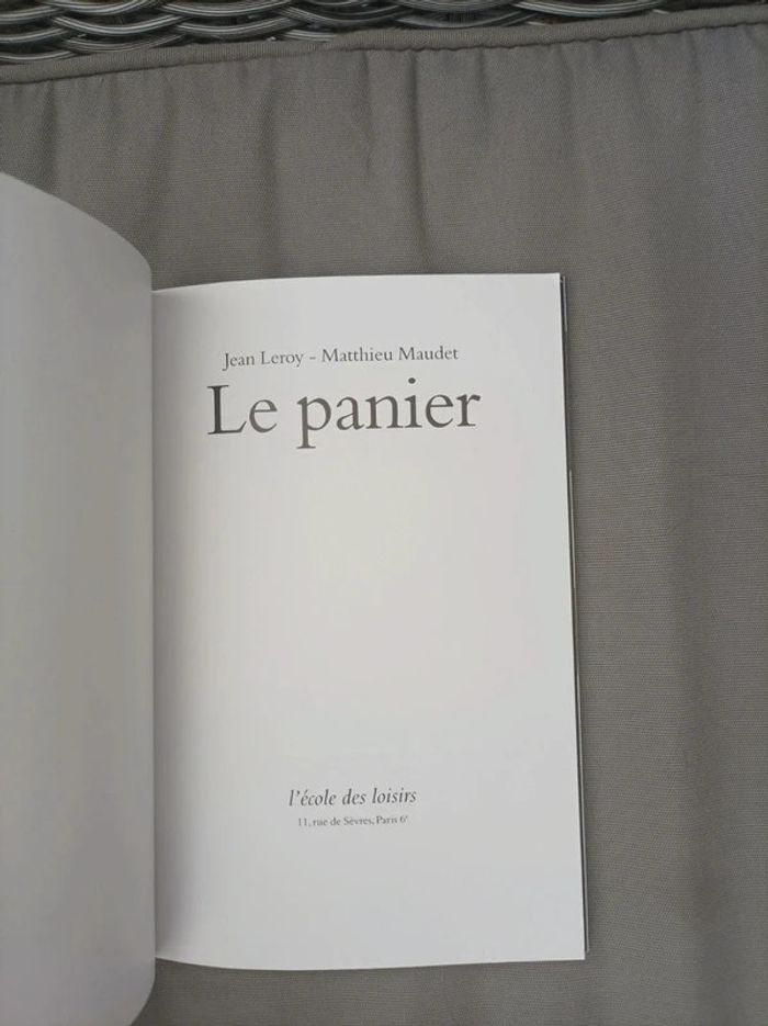 Livre " Le panier" - photo numéro 3