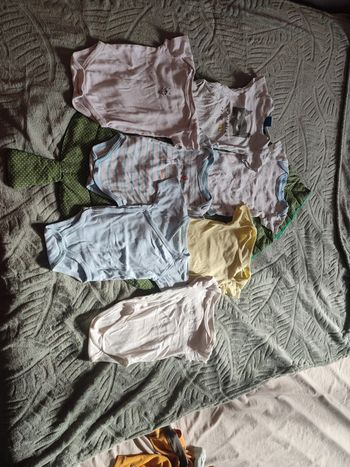 Lot de bodies 6 mois 68 cm bébé garçon