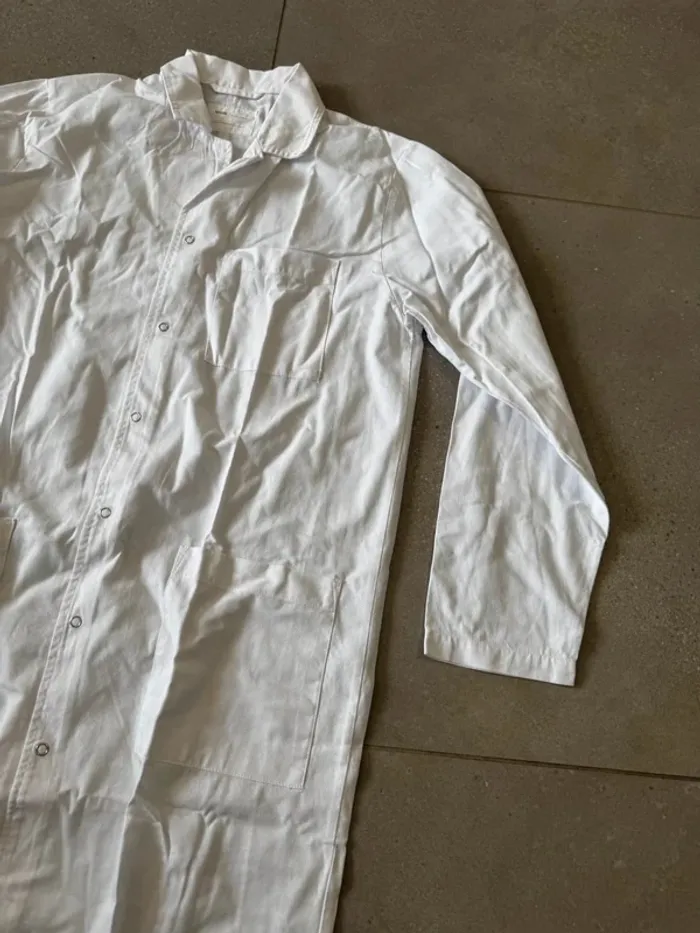 Blouse blanche taille 38, très bon état - photo numéro 2