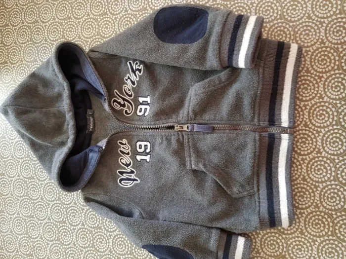 Sweat épais zippé 2ans - photo numéro 2