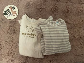 Deux pyjamas