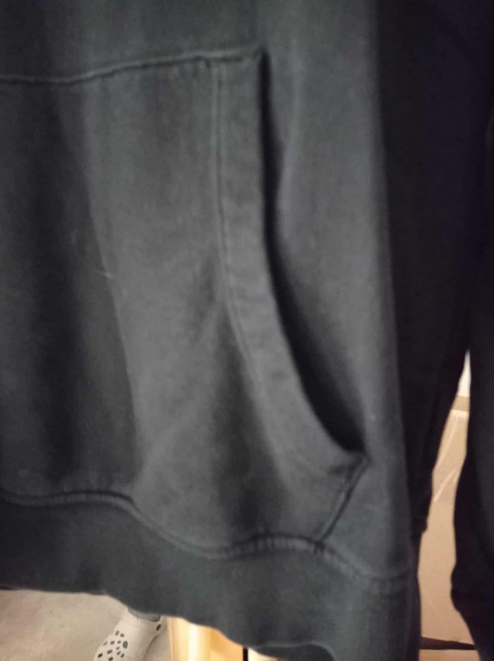 Sweat noir M/L - photo numéro 2