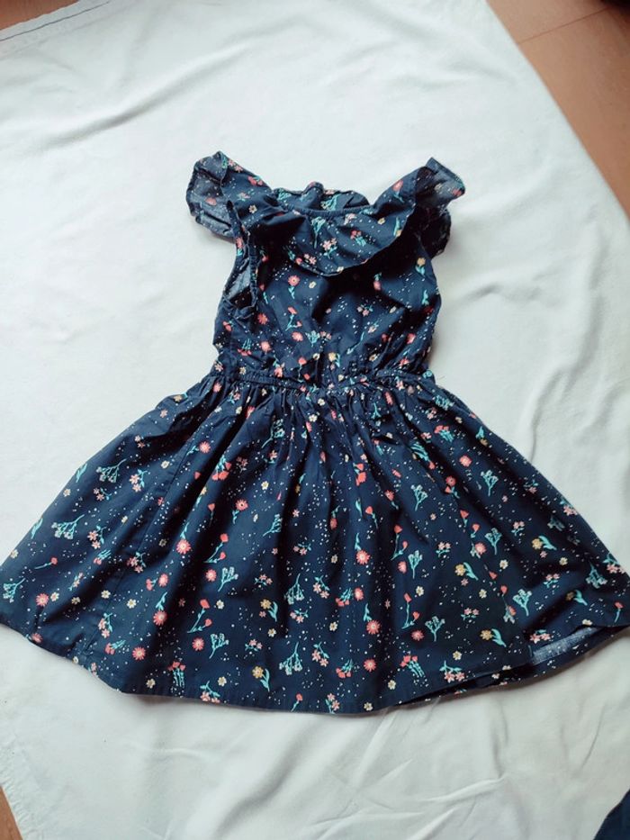 Robe cintrée fleurie sans manche 5ans - photo numéro 5