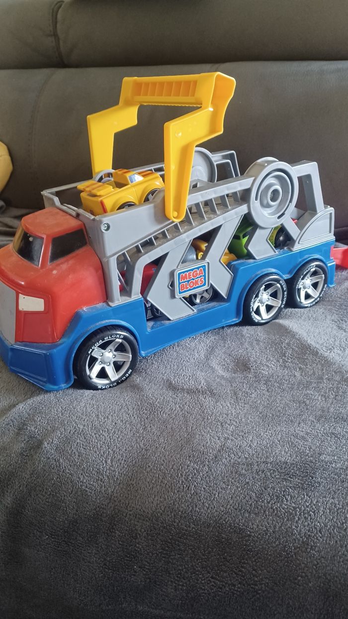 Camion et ses voisins mega blocks