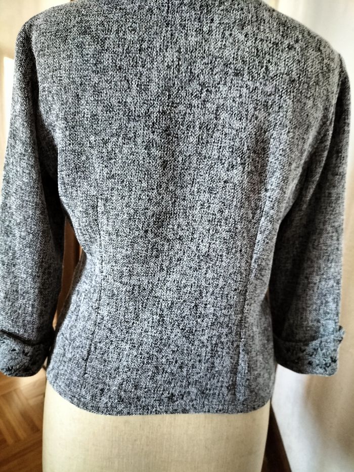 Veste tailleur - photo numéro 2