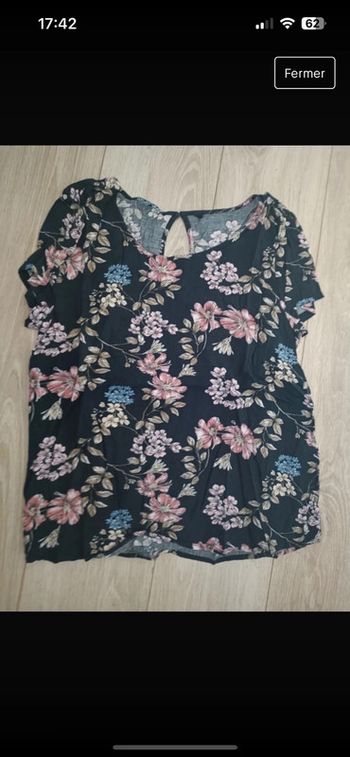 TEE shirt fleuris taille L
