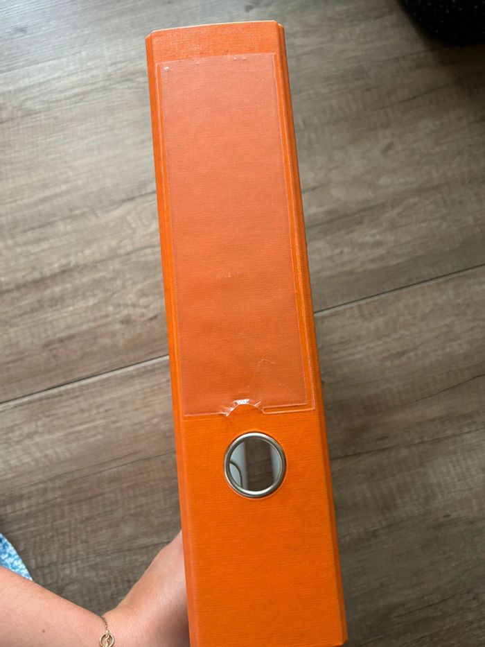 Classeur à levier orange - photo numéro 4