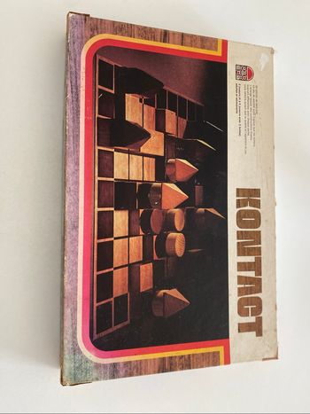 Kontact jeu en Bois