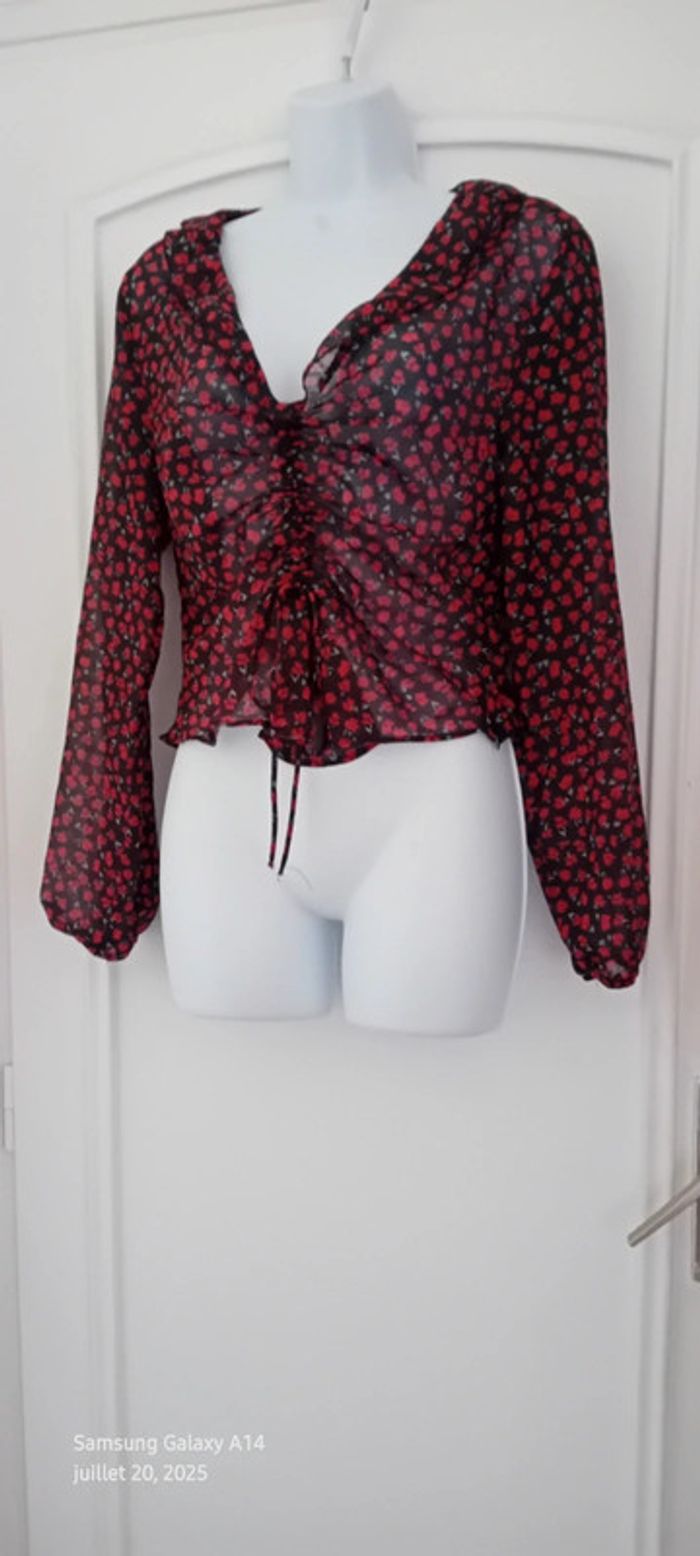 Blouse en voile col en V imprimé fleurs noir et rouge femme M bershka - photo numéro 6